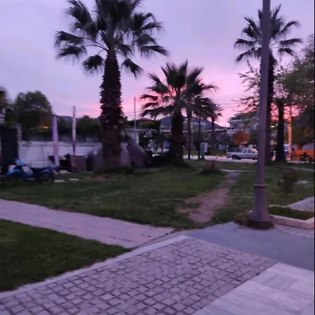 شقة Sunrise - Luxury Beachfront Escape