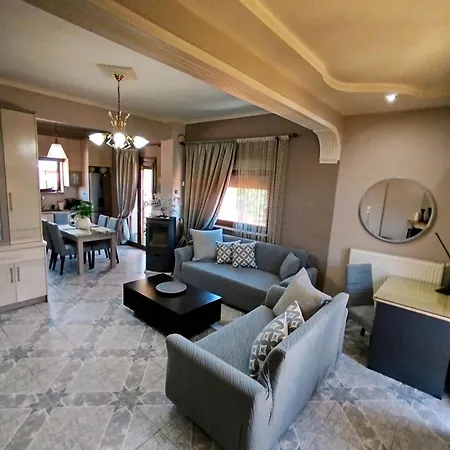 Sunrise - Luxury Beachfront Escape شقة *