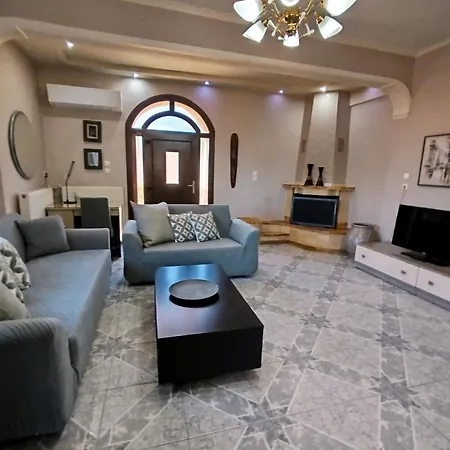 Sunrise - Luxury Beachfront Escape * أوليمبياذا