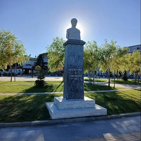 Sunrise - Luxury Beachfront Escape شقة