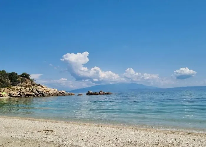 Sunrise - Luxury Beachfront Escape Daire *