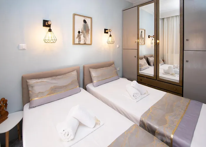 Sunrise - Luxury Beachfront Escape Daire