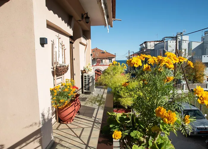 Sunrise - Luxury Beachfront Escape Daire