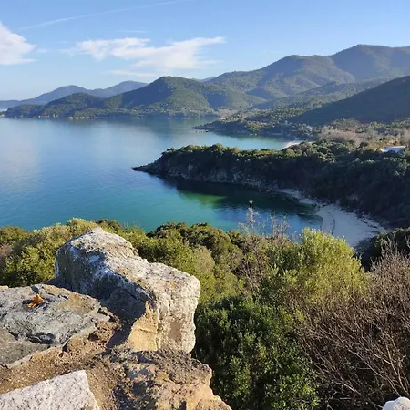 Sunrise - Luxury Beachfront Escape Apartmán Olympiada