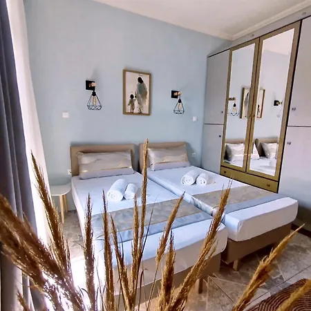 Sunrise - Luxury Beachfront Escape 아파트 올림피아다