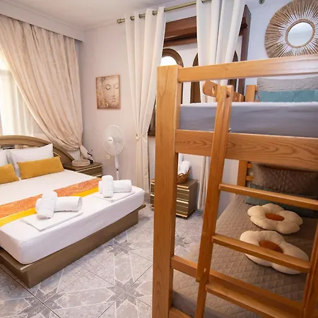 Sunrise - Luxury Beachfront Escape