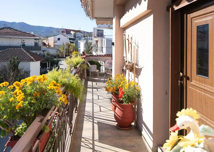 Sunrise - Luxury Beachfront Escape *