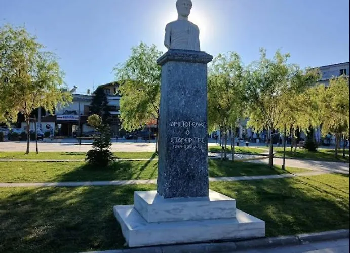 Sunrise - Luxury Beachfront Escape Apartamento