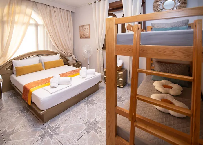 Apartment Sunrise - Luxury Beachfront Escape Olympiada