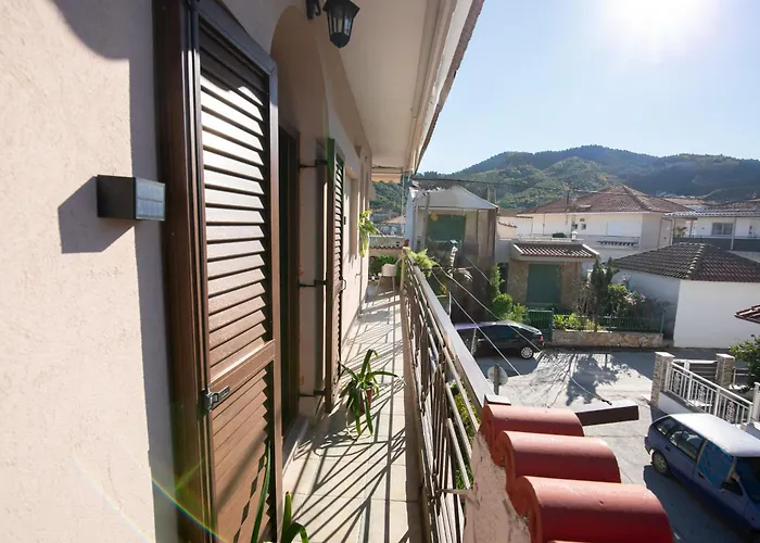Apartment Sunrise - Luxury Beachfront Escape *